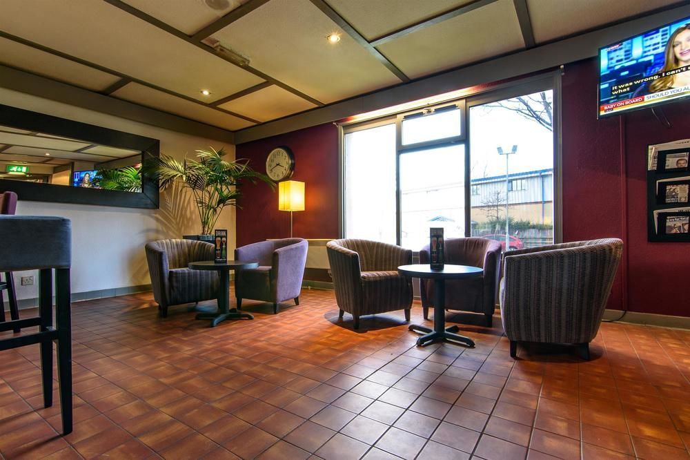 Campanile Hotel Ранкорн Экстерьер фото
